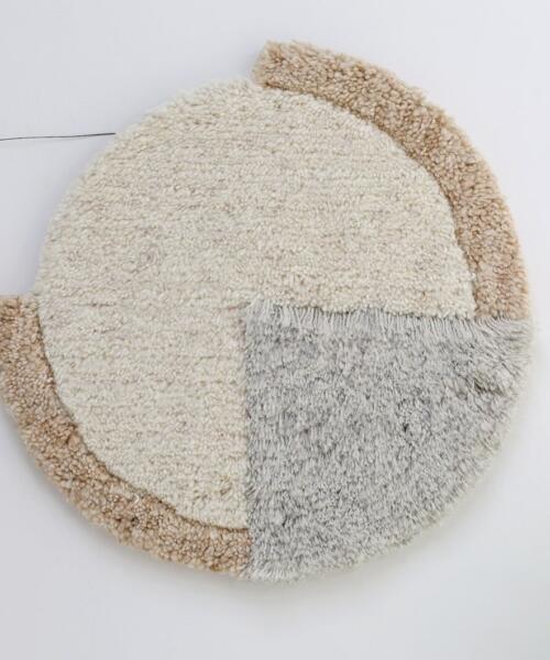 Handcrafted round wool wall art in multicolor tones – Design WH-066